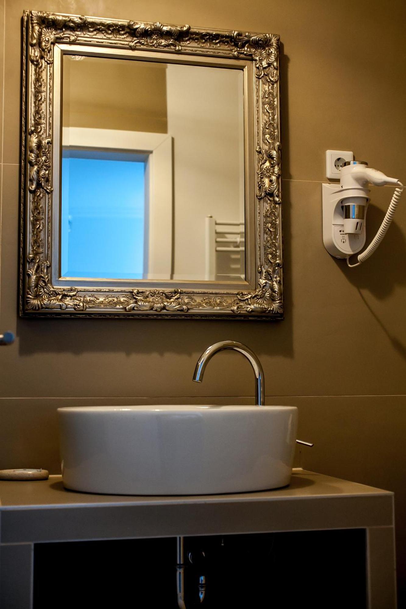 Flex Selfcheckins - Zagreb - Hostel - 8 Rooms - City Centre Exterior foto