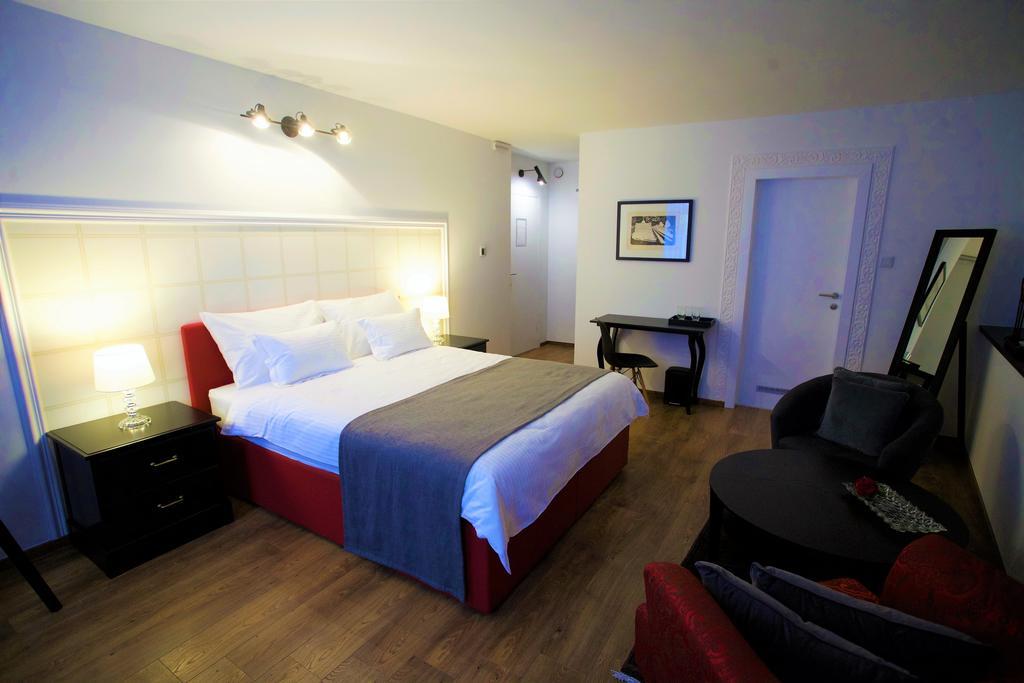 Flex Selfcheckins - Zagreb - Hostel - 8 Rooms - City Centre Exterior foto